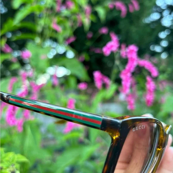 Gucci Brown Gradient Lens Sunglasses with Blue Case - Picture 11 of 14